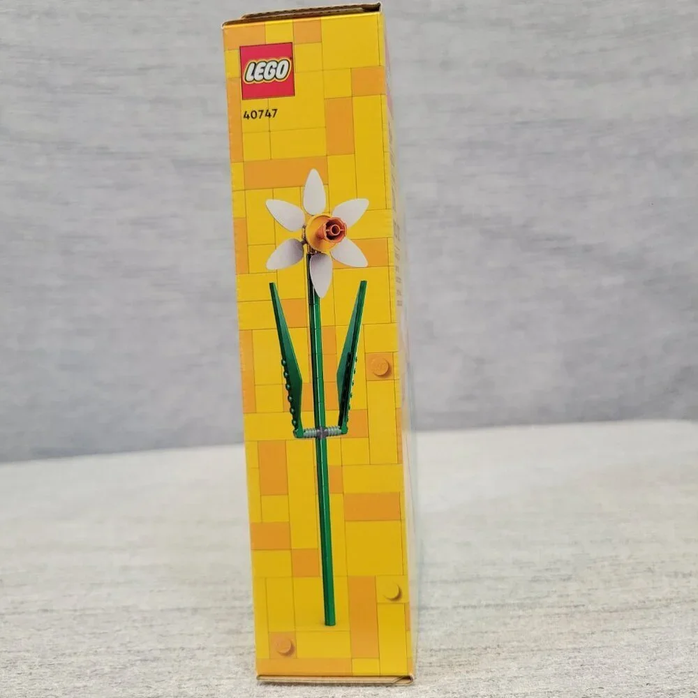 Lego Daffodils 40747